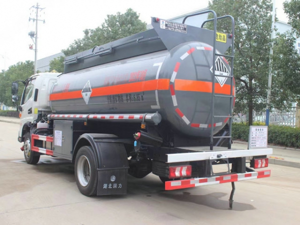 江淮廢機油槽罐車（5-6T））